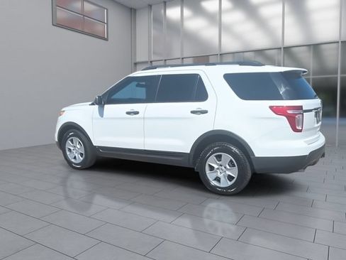 Used 2013 Ford Explorer 4WD w/ Class III Trailer Tow Pkg image 6