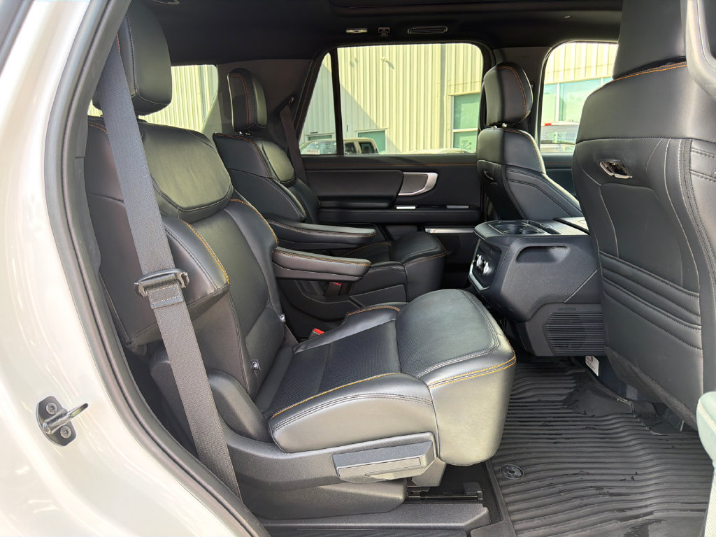 Used 2025 Ford Expedition Tremor AWD/4WD image 15