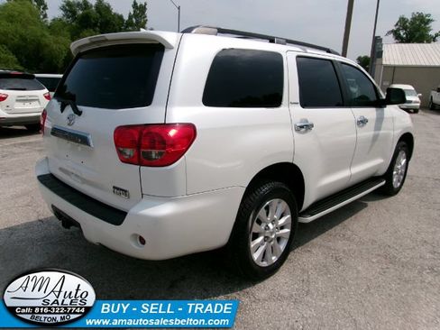 Used 2014 Toyota Sequoia Platinum RWD image 5