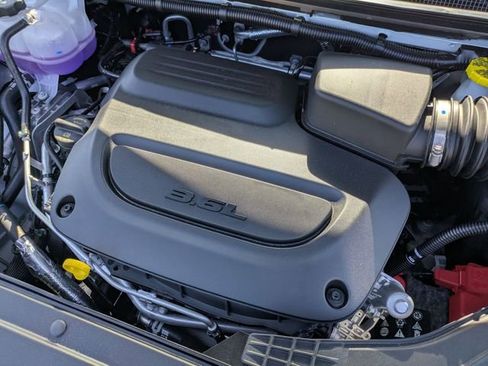 New 2026 Chrysler Pacifica Select FWD image 29