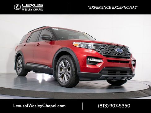 Used 2021 Ford Explorer XLT w/ Equipment Group 202A RWD image 1