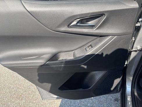New 2026 Chevrolet Equinox LT w/ LPO, Floor Liner Package image 21