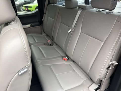 Used 2018 Ford F150 Lariat w/ Equipment Group 502A Luxury RWD image 14