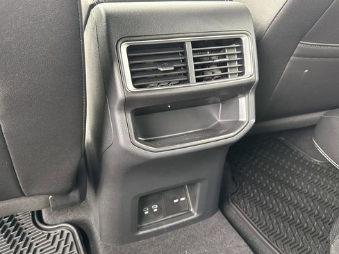 New 2026 Volkswagen Atlas Cross Sport SE FWD image 25