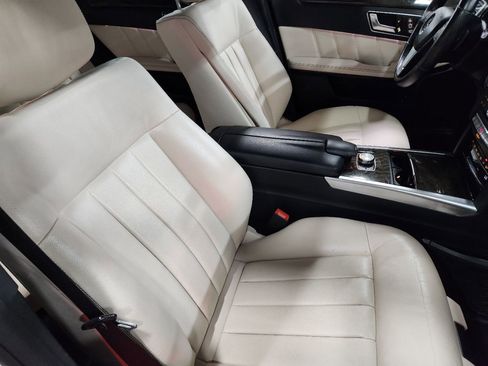 Used 2014 Mercedes-Benz E 350 4MATIC Luxury Wagon image 32