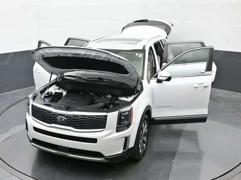 Used 2020 Kia Telluride EX w/ EX Premium Package AWD/4WD image 48