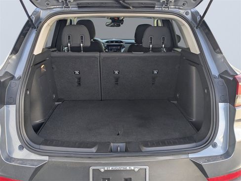 Used 2021 Chevrolet TrailBlazer LT w/ Convenience Package image 12