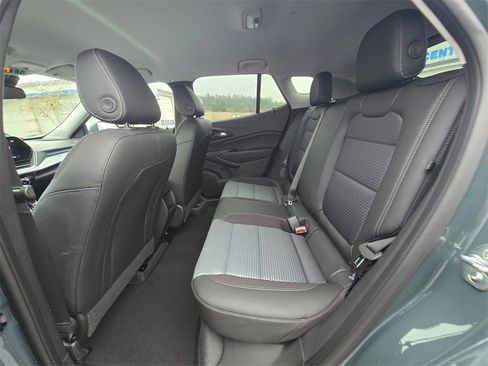 New 2026 Chevrolet Trax LT image 12