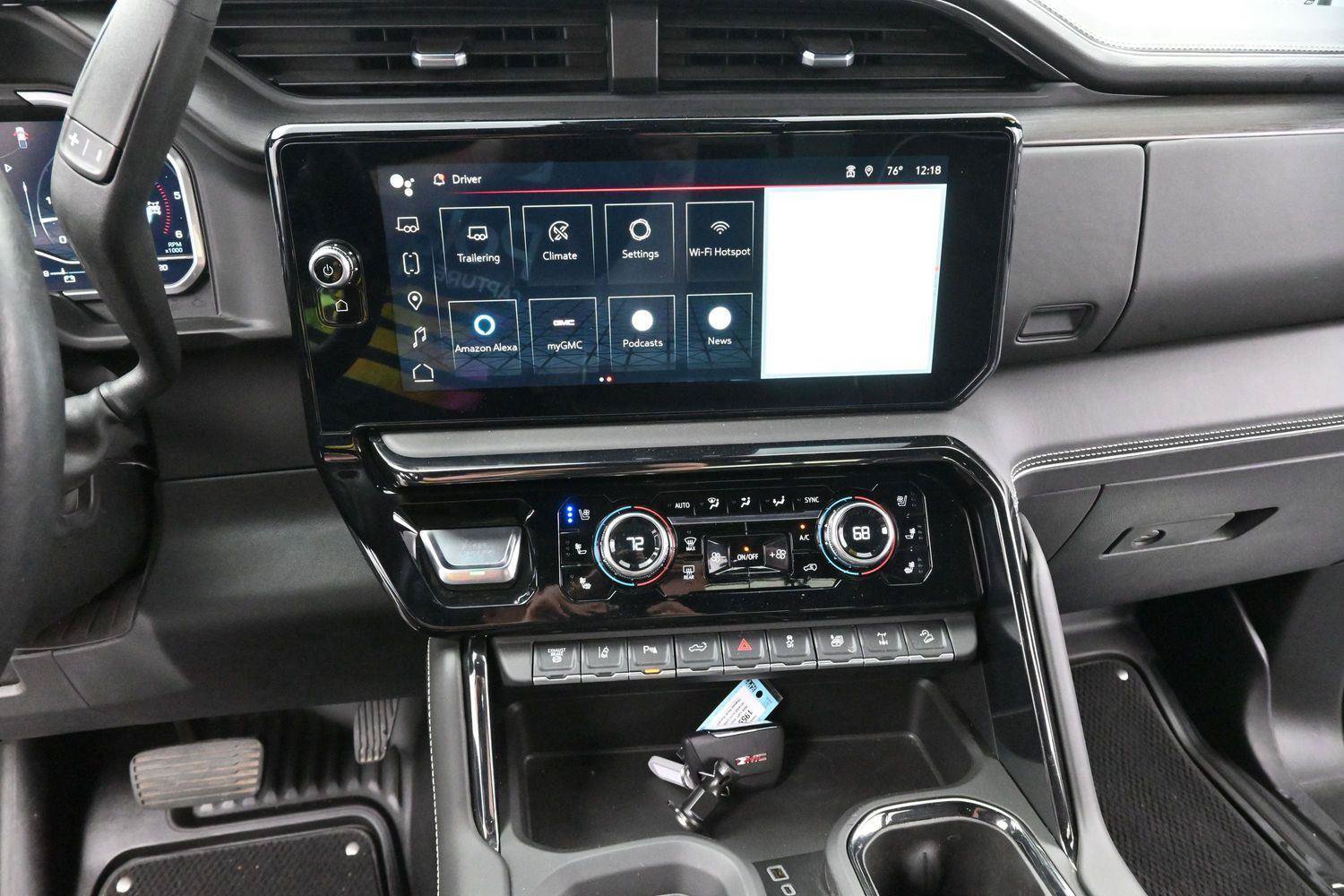 Used 2024 GMC Sierra 2500 AT4X AWD/4WD image 22