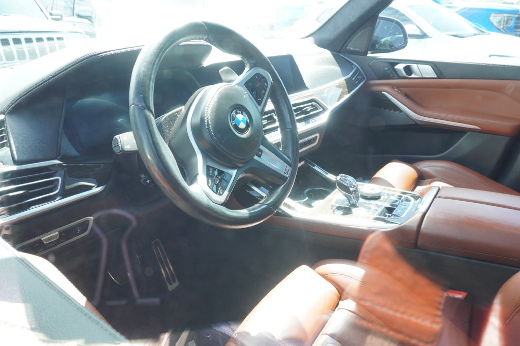 Used 2021 BMW X7 xDrive40i w/ M Sport Package AWD/4WD image 10