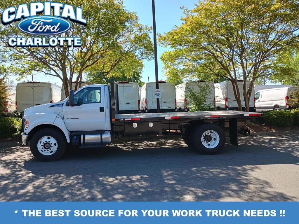 New 2027 Ford F750 2WD Regular Cab Super Duty image 2