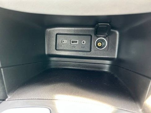 Used 2021 Chevrolet Equinox LS w/ LS Convenience Package AWD/4WD image 28