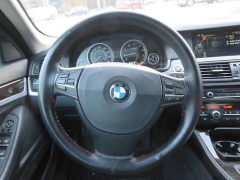 Used 2013 BMW 528i xDrive Sedan image 14