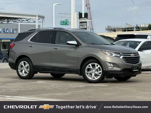 Used 2018 Chevrolet Equinox Premier FWD image 2