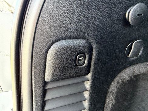 Used 2018 Jeep Grand Cherokee Overland image 6