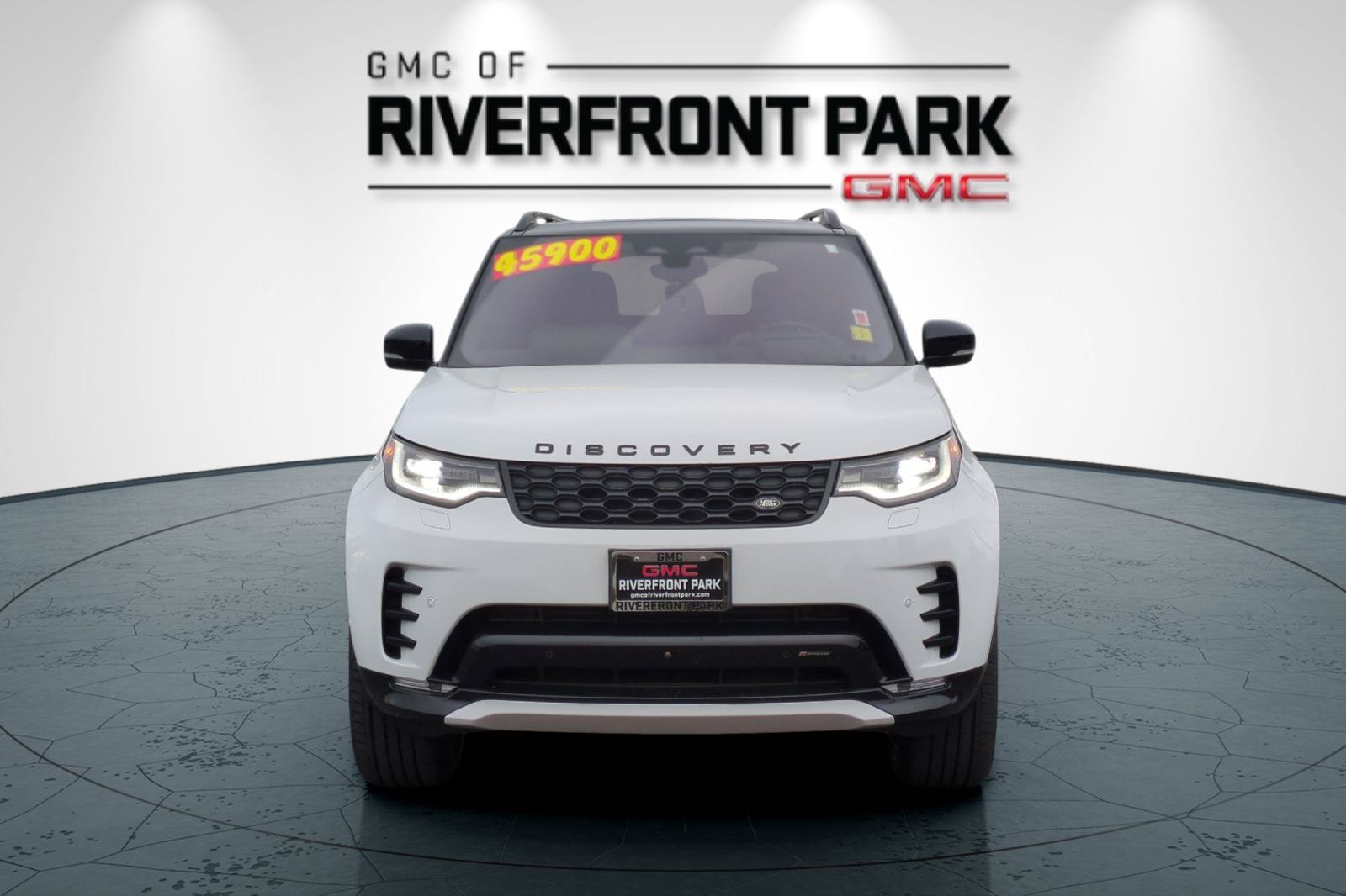 Used 2023 Land Rover Discovery HSE R-Dynamic AWD/4WD image 8