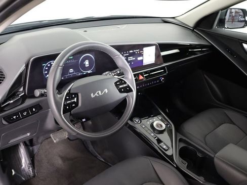 Used 2023 Kia Niro Wind FWD image 25