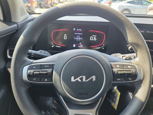 Certified 2023 Kia Sportage LX FWD image 8
