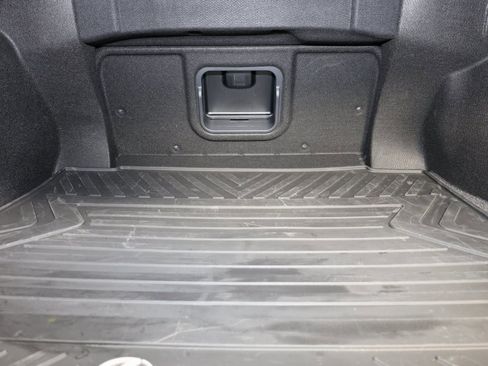 Used 2024 Lexus ES 350 Ultra Luxury w/ Accessory Package (Z2) image 17