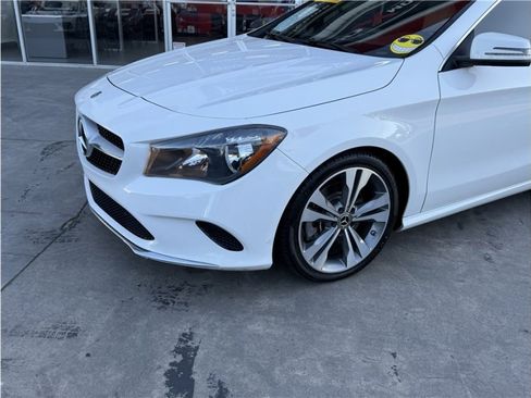 Used 2018 Mercedes-Benz CLA 250 image 11