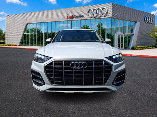 Used 2023 Audi Q5 Premium w/ Premium Plus Package AWD/4WD image 2