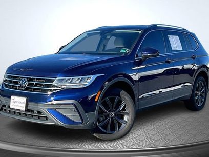 Used 2022 Volkswagen Tiguan SE