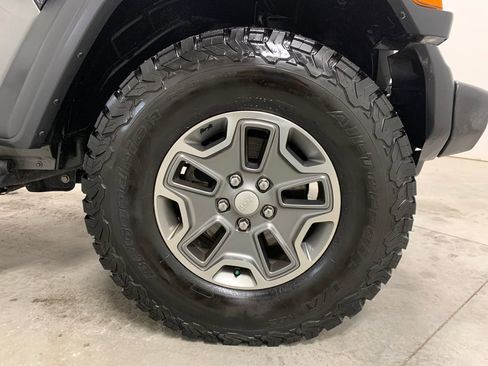 Used 2020 Jeep Gladiator Sport w/ Quick Order Package 24S image 26