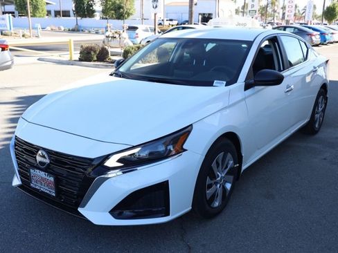 New 2025 Nissan Altima 2.5 S image 8