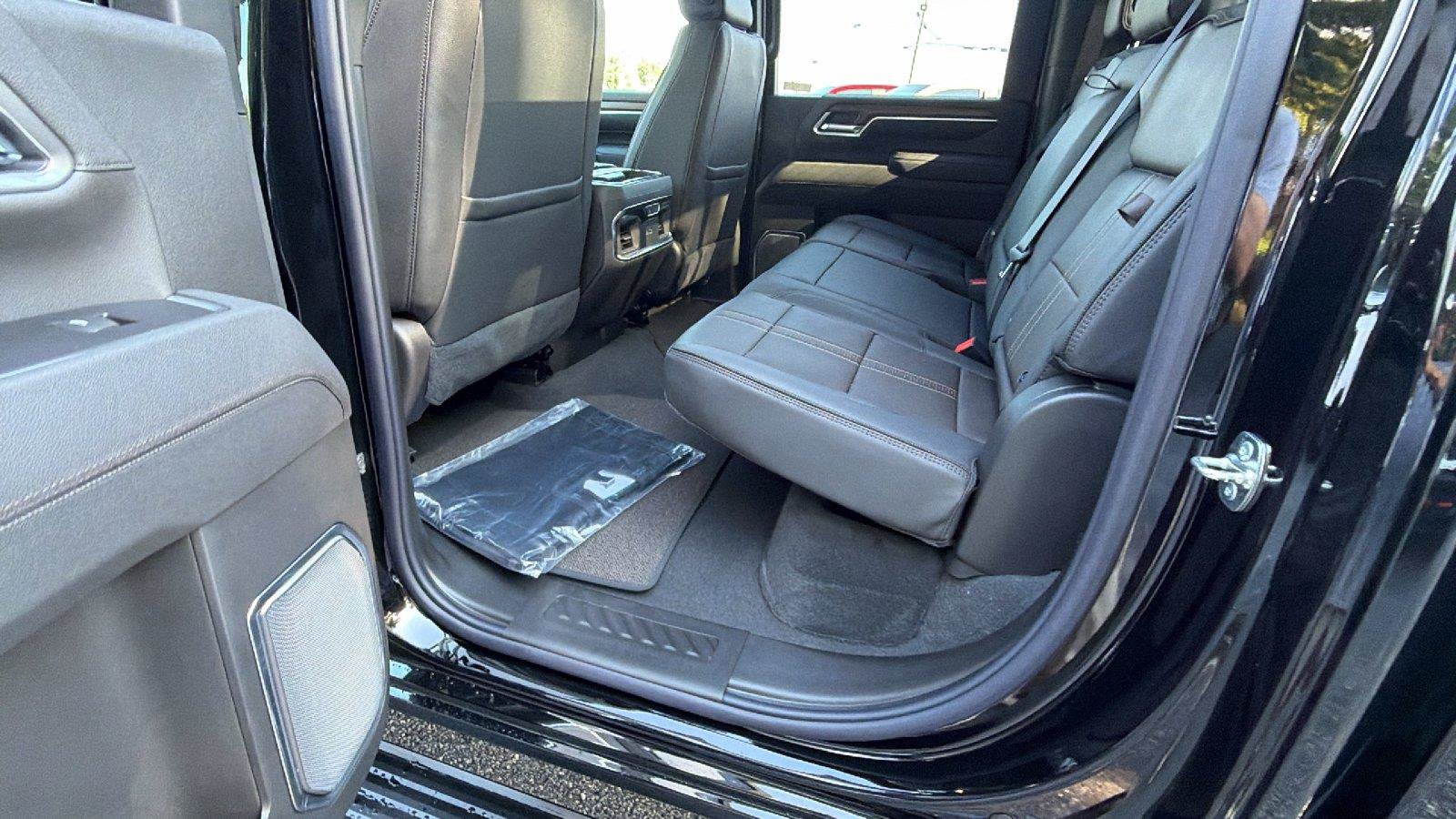 New 2026 Chevrolet Silverado 2500 High Country w/ High Country Premium Package AWD/4WD image 20