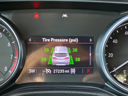 Certified 2022 Buick Encore GX Essence w/ Experience Buick Package image 26