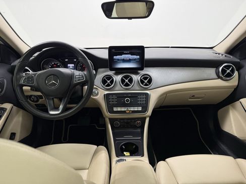 Used 2018 Mercedes-Benz GLA 250 image 23