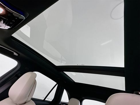 New 2026 Mercedes-Benz GLC 300 GLC 300 image 24