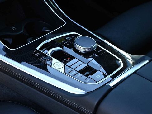 New 2026 BMW X5 sDrive40i w/ M Sport Package image 18