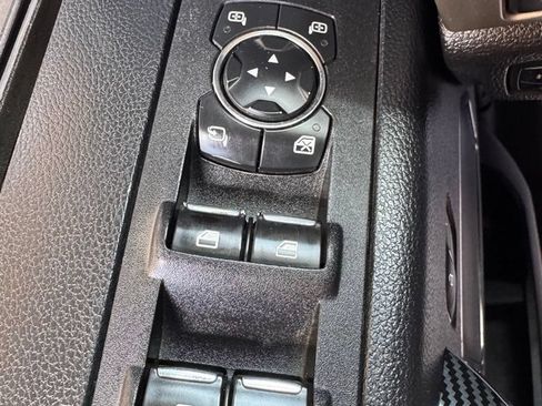 Used 2017 Ford F250 Lariat w/ Chrome Package AWD/4WD image 25