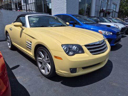 Used 2005 Chrysler Crossfire Limited RWD image 1