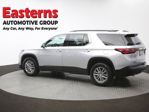 Used 2022 Chevrolet Traverse LT FWD image 63