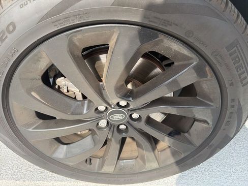 Used 2023 Land Rover Discovery Sport SE AWD/4WD image 8