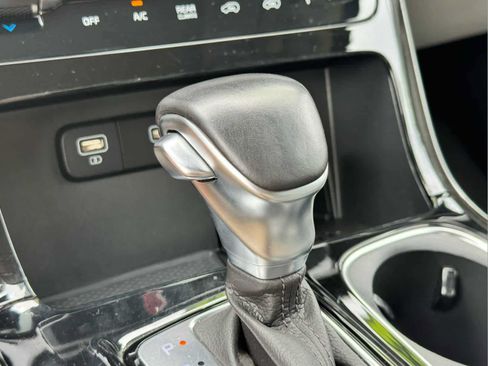 Used 2022 Kia Carnival SX Prestige FWD image 26