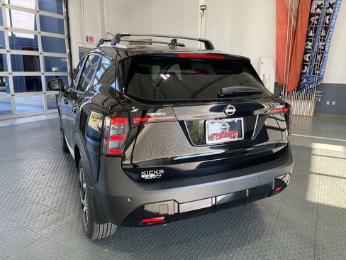 New 2026 Nissan Kicks SV w/ SV Premium Package FWD image 6