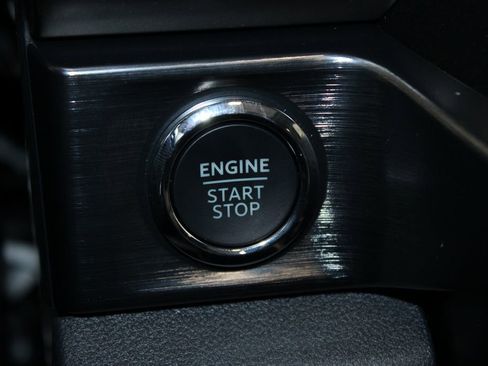 New 2026 Ford F250 Lariat w/ Chrome Package image 41