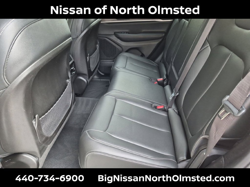 Used 2023 Jeep Grand Cherokee Limited AWD/4WD image 20