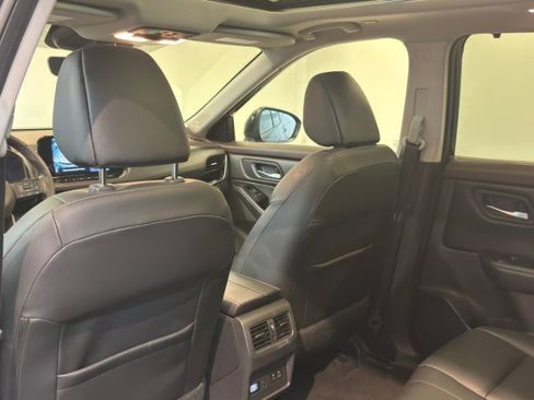 Used 2022 Nissan Rogue SL w/ SL Premium Package image 28