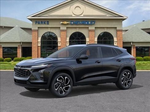 New 2026 Chevrolet Trax RS w/ Sunroof Package FWD image 3