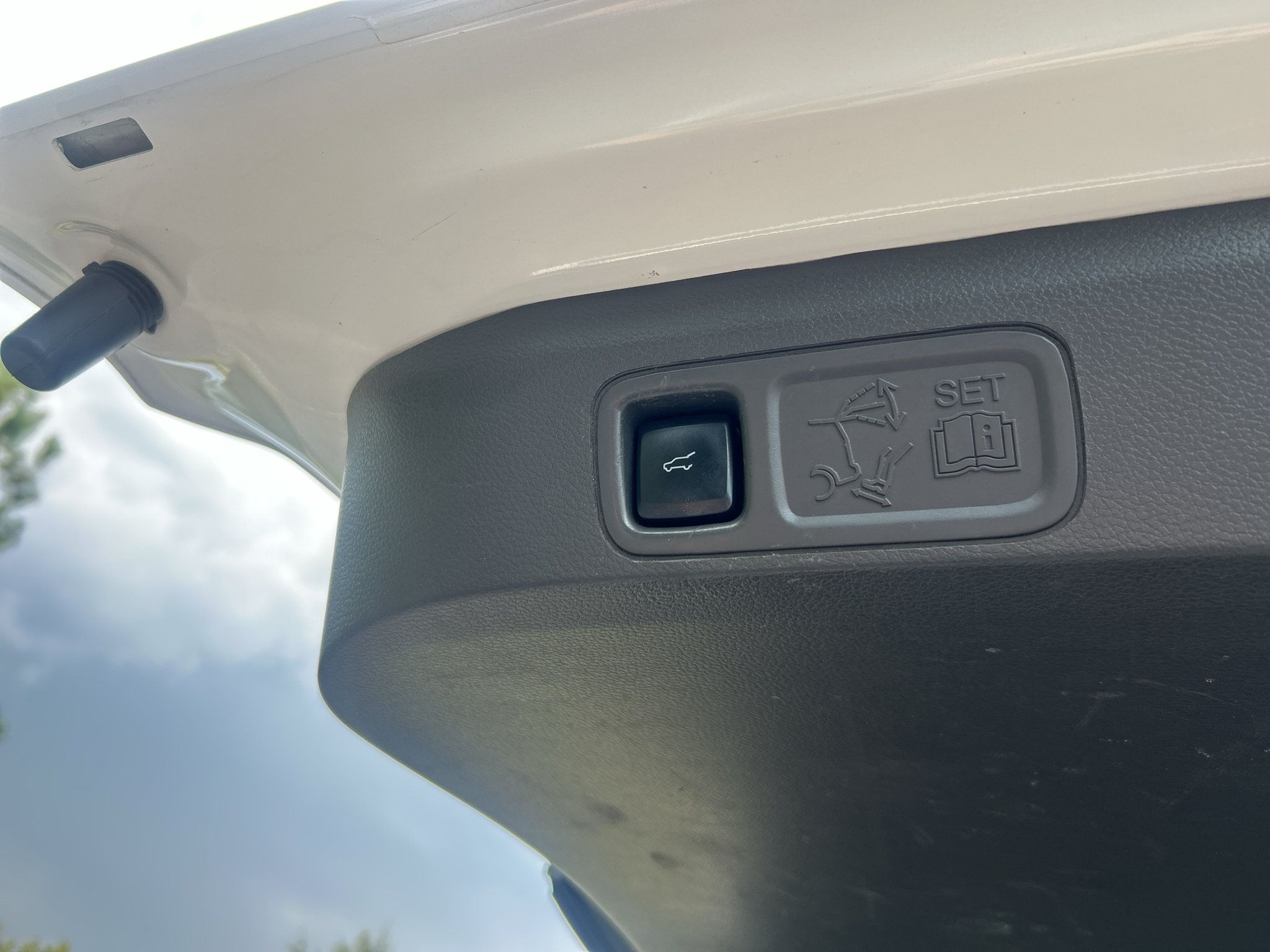 Used 2021 Ford Expedition Limited RWD image 24