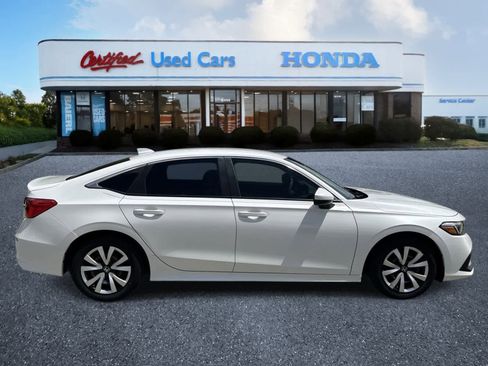 Used 2023 Honda Civic LX image 6