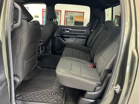 Used 2021 RAM 1500 Big Horn AWD/4WD image 17