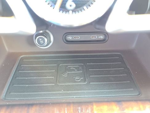 New 2026 Bentley Flying Spur Base image 27