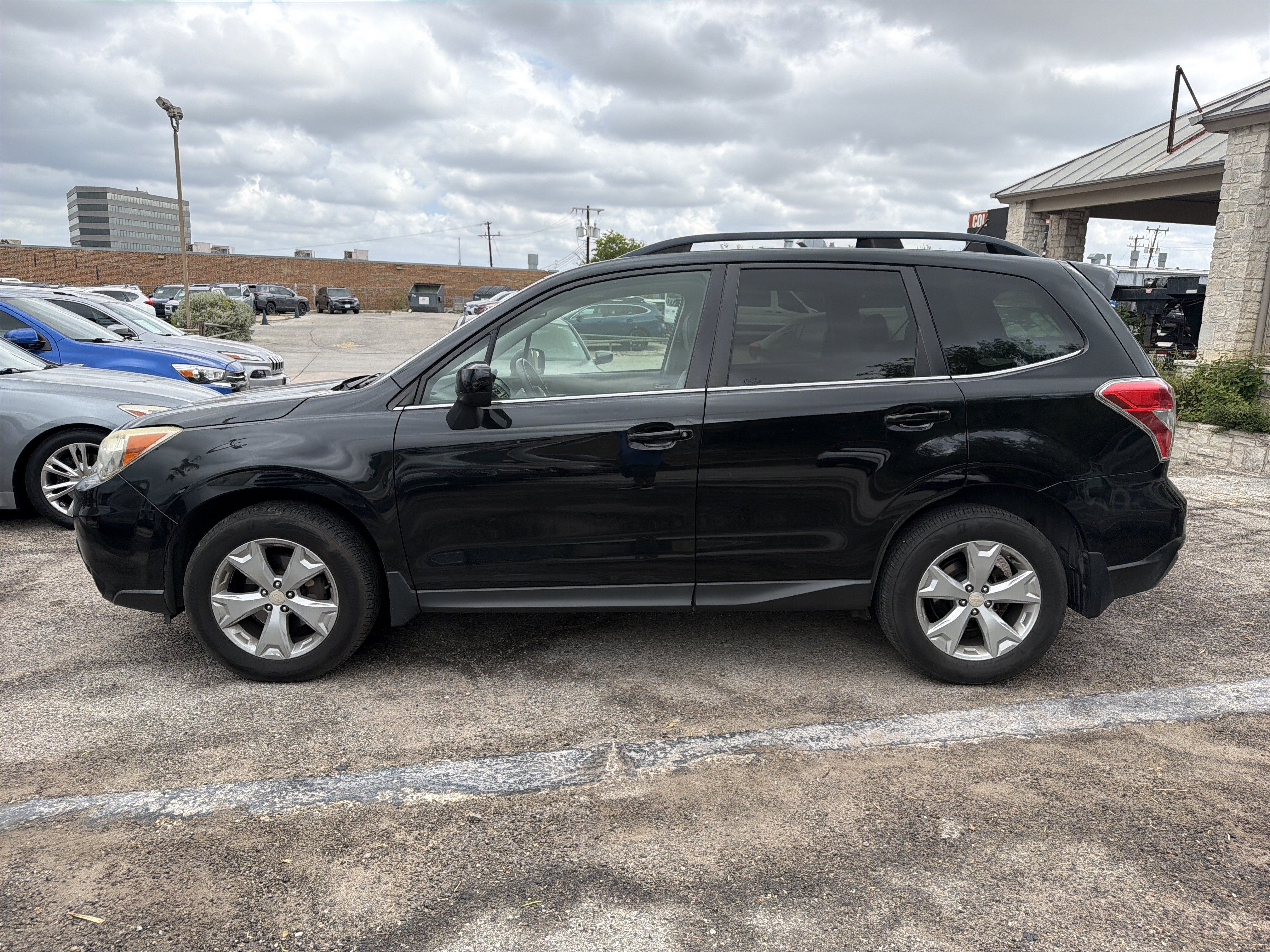 Used 2014 Subaru Forester 2.5i Limited w/ Rugged Package #2 AWD/4WD image 6