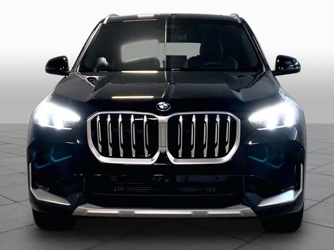 New 2026 BMW X1 xDrive28i w/ Technology Package AWD/4WD image 3