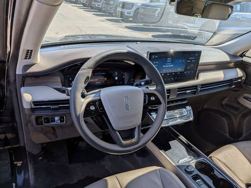 Used 2024 Lincoln Corsair Reserve w/ Equipment Group 201A image 7